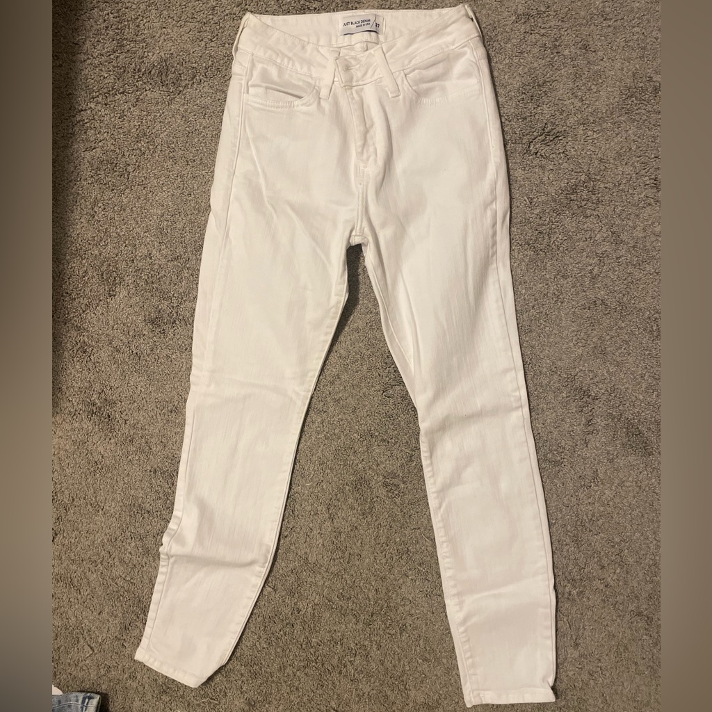 Low Rise Rise Super Skinny White Jeans